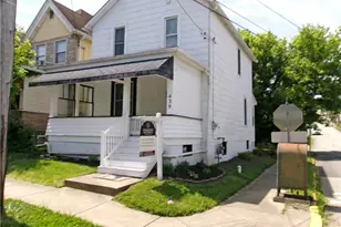 439 Longfellow St, Vandergrift, PA 15690 - Photo 1
