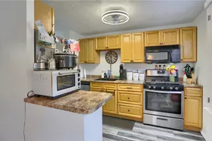 3293 Bradbury Dr, Hopewell Township, PA 15001 - Photo 20