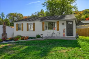 3293 Bradbury Dr, Hopewell Township, PA 15001 - Photo 10