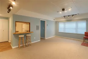 5825 Fifth Ave, Pittsburgh, PA 15232 - Photo 4