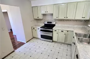 223 Emerson Ave, Farrell, PA 16121 - Photo 10