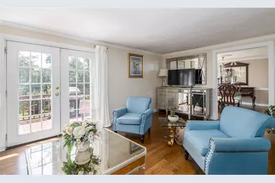 348 Bryant Drive, Pittsburgh, PA 15235 - Photo 4