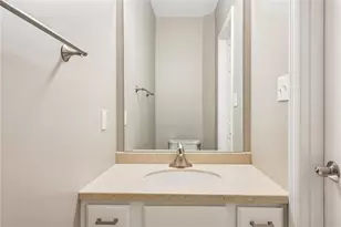 176 Berry Field Ct, Pittsburgh, PA 15090 - Photo 18