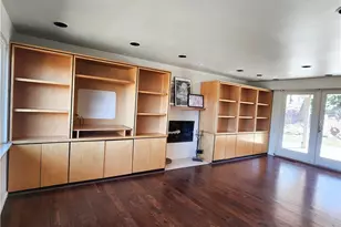 2417 Marbury Rd, Pittsburgh, PA 15221 - Photo 6