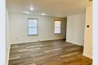 210 Lakeside, Robinson Twp, PA 15136 - Photo 4