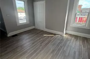 14 E Pike St, Chartiers, PA 15342 - Photo 2