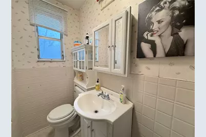 417 Clay Avenue, Jeannette, PA 15644 - Photo 36