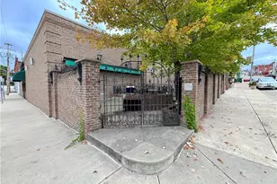 417 Clay Ave, Jeannette, PA 15644 - Photo 4