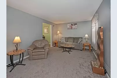 1749 Washington Road, Washington Township, PA 15613 - Photo 6