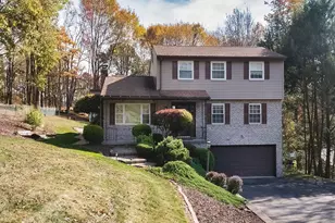 1749 Washington Rd, Washington Township, PA 15613 - Photo 2