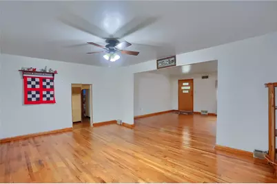 306 E Hazen Ave, Ellport, PA 16117 - Photo 16