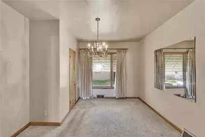 411 Franklin Ave, Ellwood City, PA 16117 - Photo 10