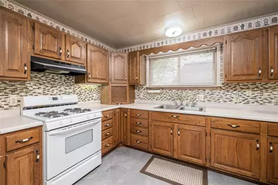 1135 W Chestnut St, Washington, PA 15301 - Photo 8