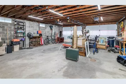 1135 W Chestnut St, Washington, PA 15301 - Photo 24