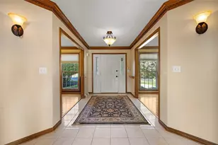 409 Bryn Ct, Ross Twp, PA 15237 - Photo 2