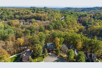 409 Bryn Ct, Ross Twp, PA 15237 - Photo 48