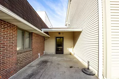 1048 Perry Hwy, East Lackawannock Township, PA 16137 - Photo 4