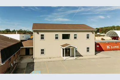 1048 Perry Hwy, East Lackawannock Township, PA 16137 - Photo 2