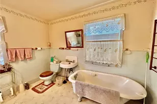 2115 Delaware Ave, Pittsburgh, PA 15218 - Photo 14