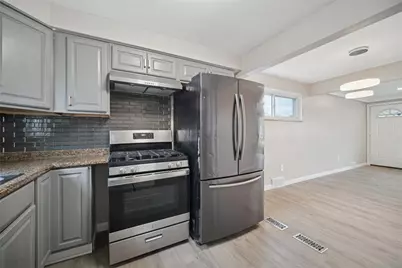 434 Macassar Dr, Pittsburgh, PA 15236 - Photo 12