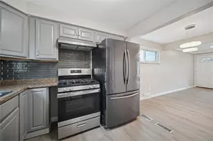 434 Macassar Dr, Pittsburgh, PA 15236 - Photo 12