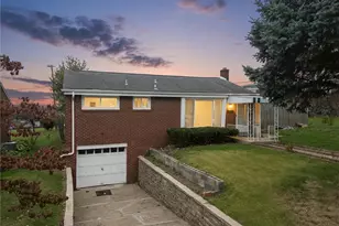 434 Macassar Dr, Pittsburgh, PA 15236 - Photo 1