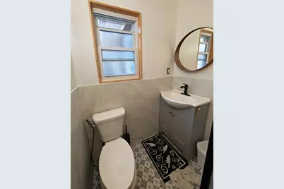 904 N Saint Clair St, Pittsburgh, PA 15206 - Photo 8