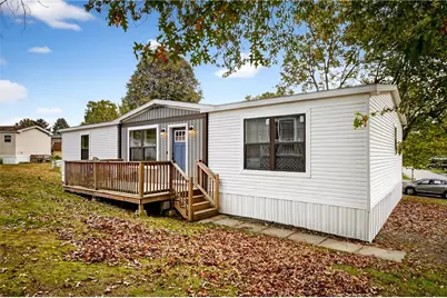 426 Perry Cir, Cranberry Township, PA 16066 - Photo 1