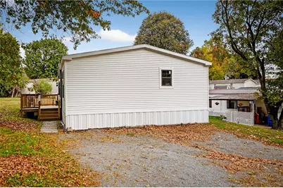 426 Perry Cir, Cranberry Township, PA 16066 - Photo 4