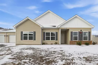 2043 S. Links Ave, Center Township, PA 16001 - Photo 1