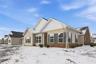 2043 S Links Ave, Center Township, PA 16001 - Photo 2