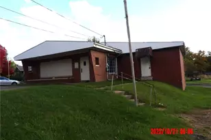 1780 Pine Hollow Blvd, Hermitage, PA 16148 - Photo 1