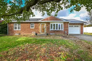 1769 Lynn Dr, Economy, PA 15003 - Photo 1