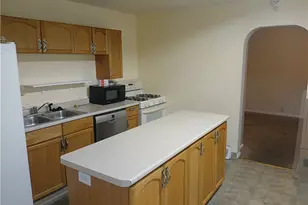 311 Sweetbriar St, Pittsburgh, PA 15211 - Photo 10