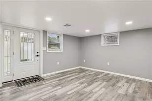 305 Queenstown Rd, Perry Township, PA 16041 - Photo 10