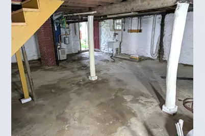 413 N 3rd St, Jeannette, PA 15644 - Photo 28