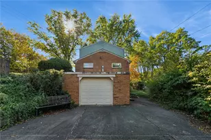 1237 Circle Dr, Pittsburgh, PA 15221 - Photo 6