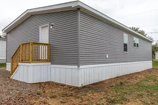 1322 Hidden Valley Dr, Robinson Twp, PA 15019 - Photo 2