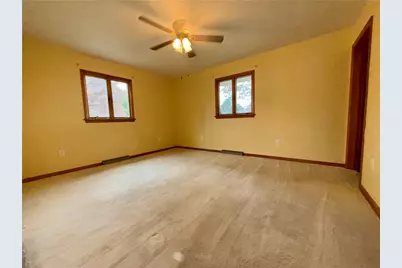 759 Main St, Manor Township, PA 16226 - Photo 14