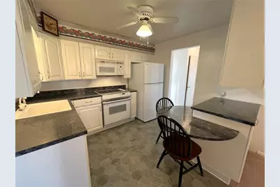 516 Hemlock Street, Hempfield Township, PA 15601 - Photo 8