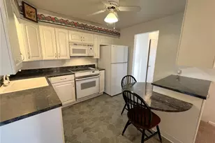 516 Hemlock St, Hempfield Township, PA 15601 - Photo 8