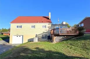 516 Hemlock St, Hempfield Township, PA 15601 - Photo 24