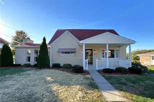 516 Hemlock St, Hempfield Township, PA 15601 - Photo 1