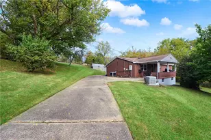3330 Overland Dr, Irwin, PA 15642 - Photo 44