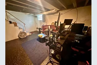 1045 Pennsylvania Ave, Clairton, PA 15025 - Photo 16