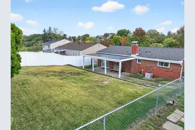 108 Malcolm Ave, Ross Twp, PA 15212 - Photo 34