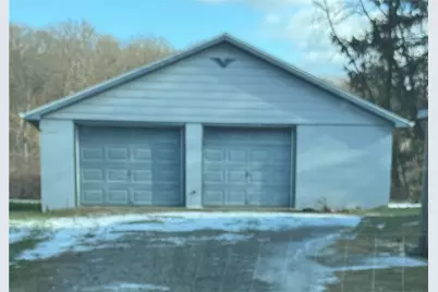 327 Muddy Creek Dr, Muddy Creek Township, PA 16001 - Photo 2