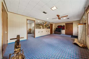 632 Penn Dr, Level Green, PA 15085 - Photo 4