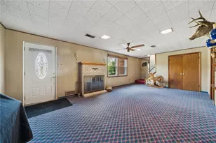 632 Penn Dr, Level Green, PA 15085 - Photo 2