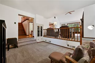 525 Arcadia Dr, Pittsburgh, PA 15237 - Photo 6